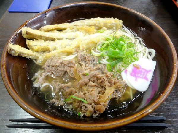 肉ゴボ天細めん 620円