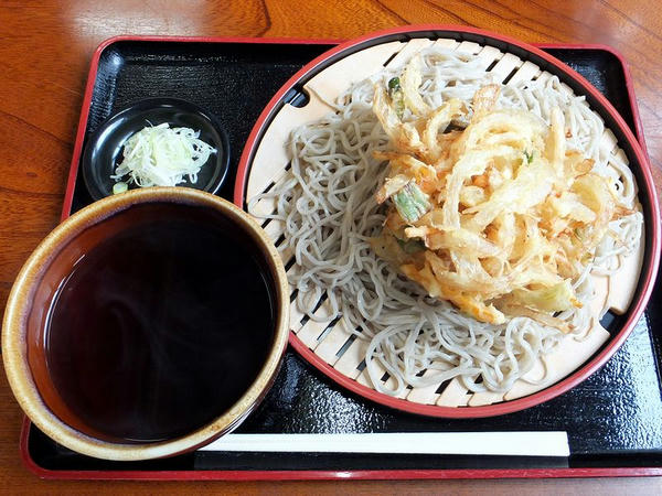 かき揚げそば 850円