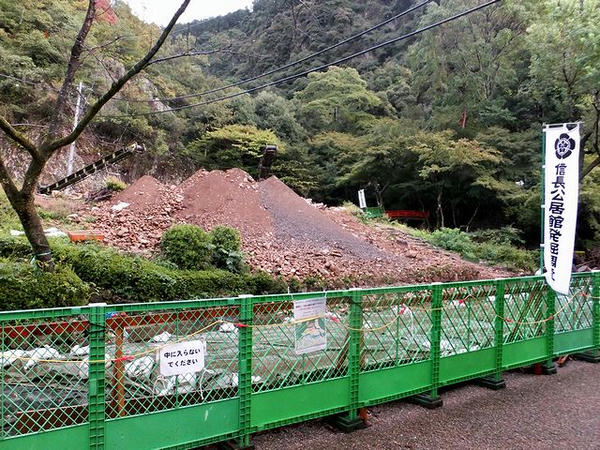 居館跡発掘調査現場