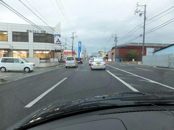 夕方で混雑する松阪市内
