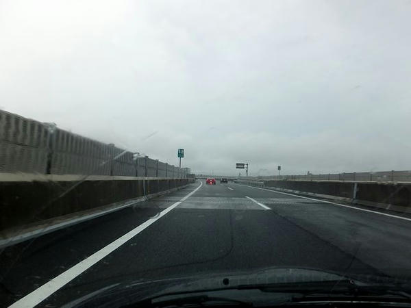 雨の降り続く東海北陸道