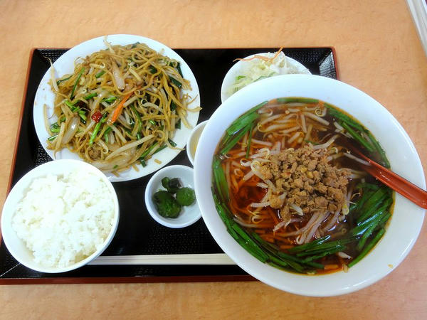 焼きそばランチ（スープを台湾ラーメンに変更） 700円