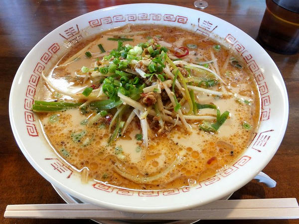 哲辛ラーメン 700円