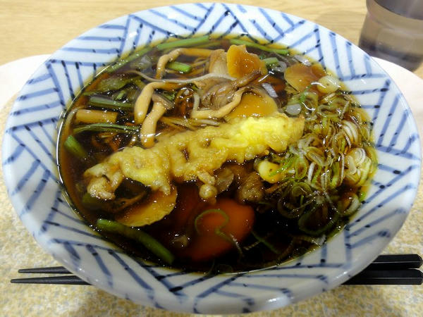 妙高山のそば 530円