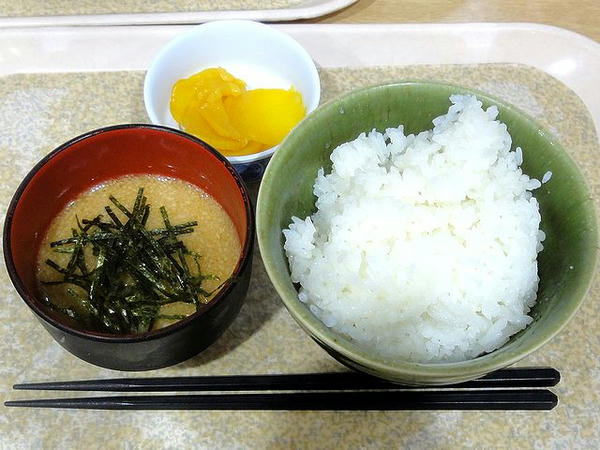 とろろ飯お新香つき 350円