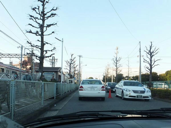 川崎大師駅付近渋滞中