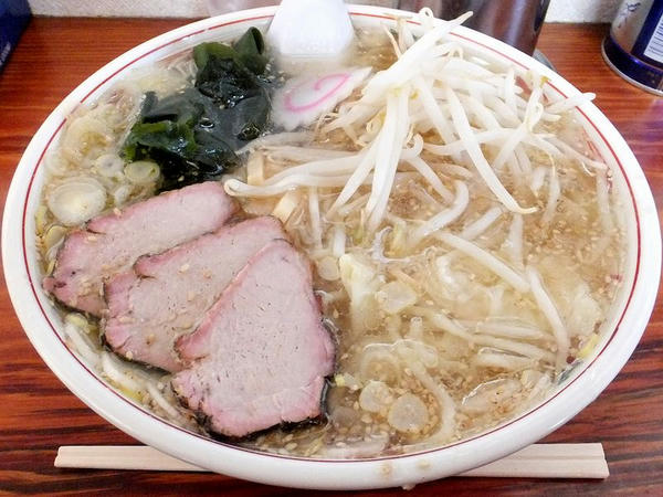 塩ワンタンメン 800円