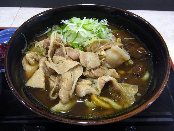 肉カレーうどん 630円