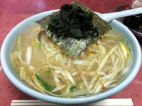 ネギ味噌ラーメン（中） 830円