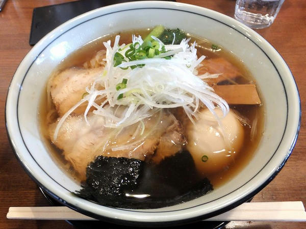 和だし醤油らあめん 683円 ＋ 半熟味玉（105円のところクーポンでサービス）