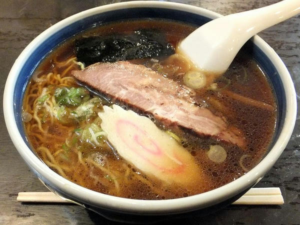 支那そば 700円