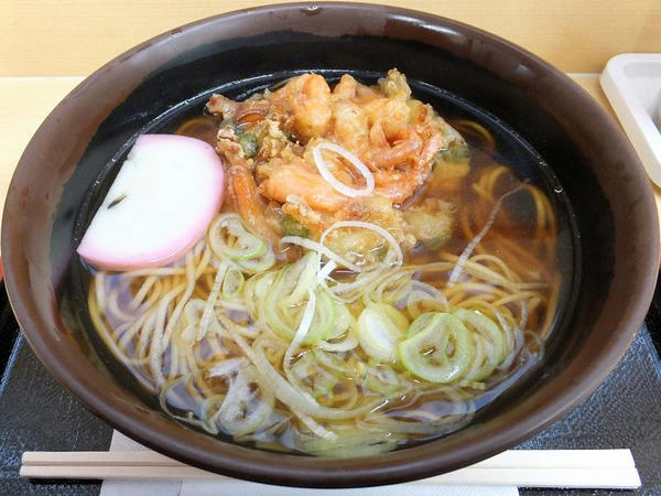 かき揚そば 600円