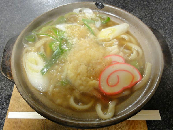 煮込みうどん 630円