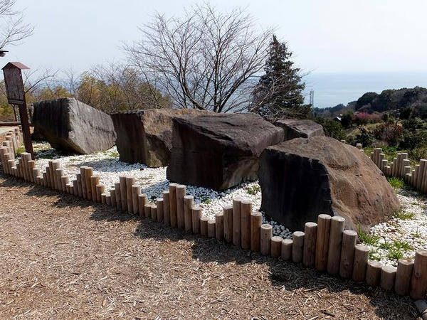 江戸城修築用の石材