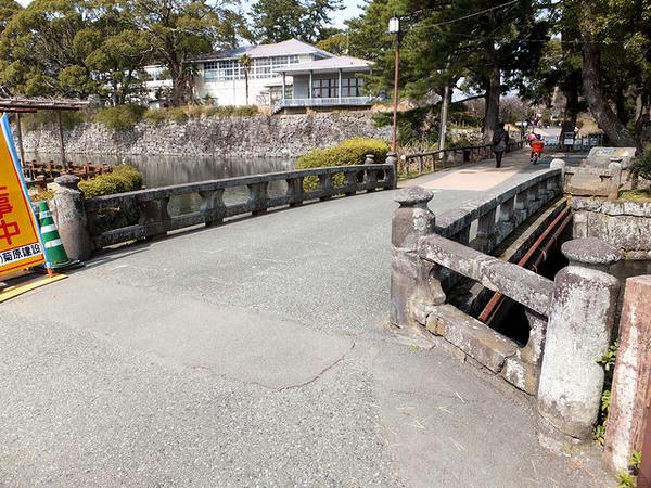 小峰橋（御茶壺橋）