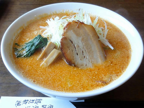 担々麺 780円