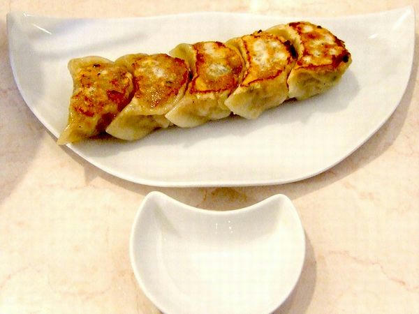 バカうま餃子 380円