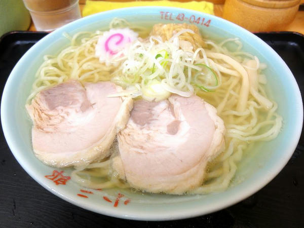 しょうがらーめん 682円