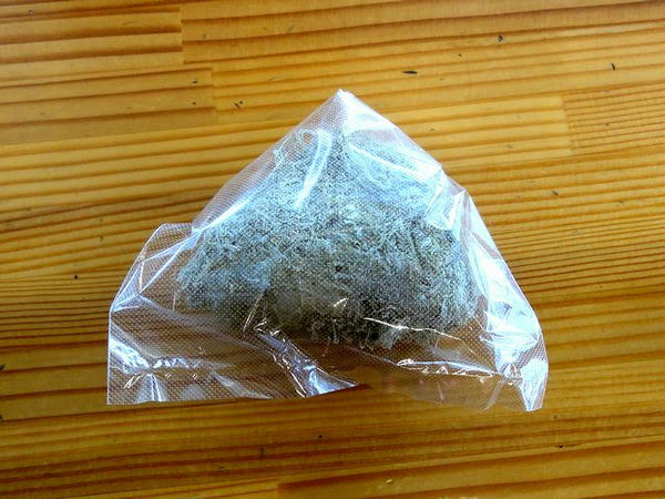 おにぎり（とろろこんぶ） 110円