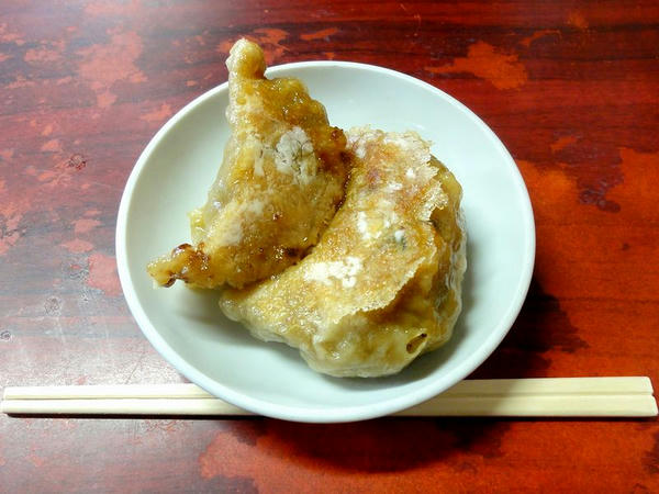 半ギョーザ 400円