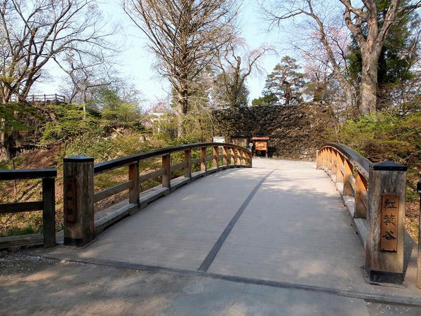 黒門橋と黒門跡