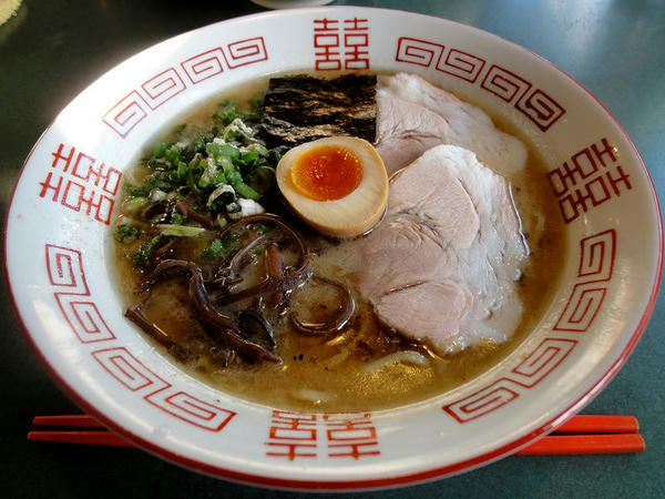 桂仙らーめん（A麺） 570円