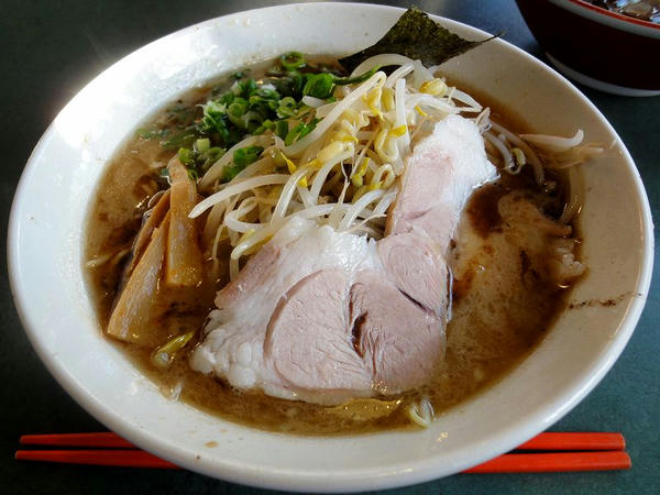 桂仙黒丸（B麺） 600円