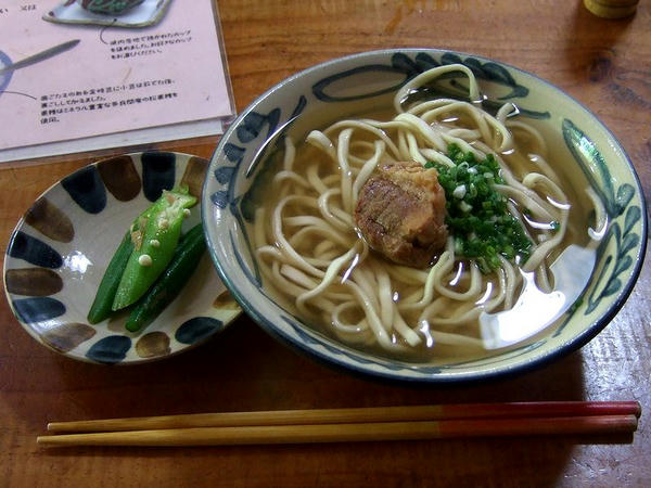 沖縄すば（純）小 450円