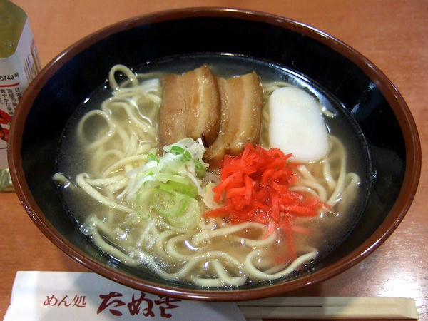 沖縄そば 800円