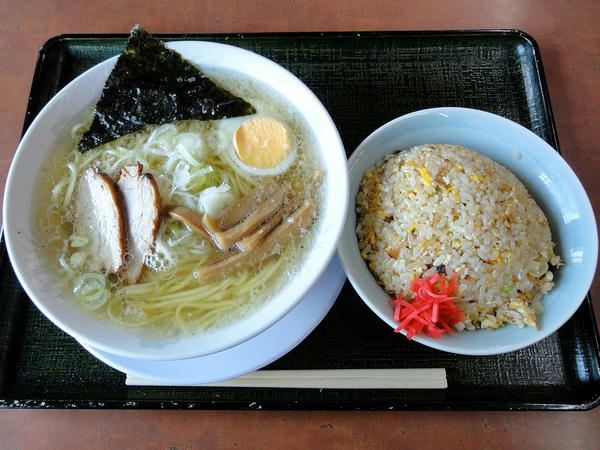 ラーメン定食 800円