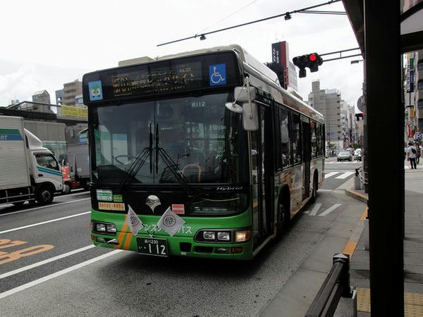 浜松町駅前停留所から都バスに乗車