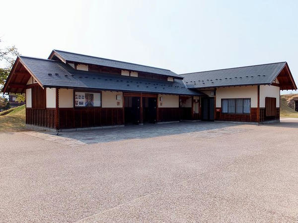 管理棟