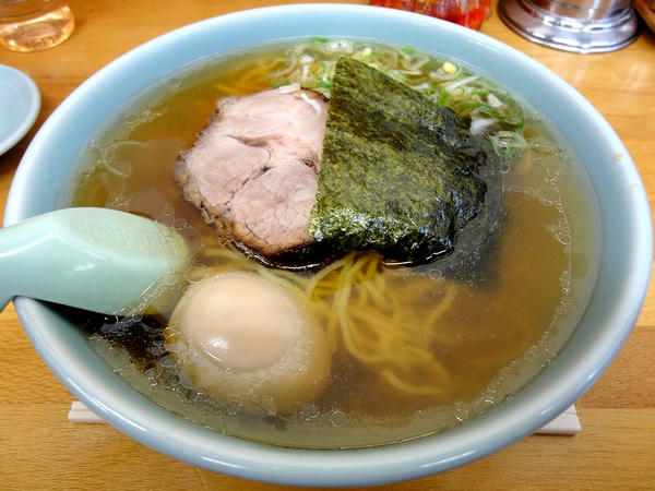 煮玉子ラーメン 750円