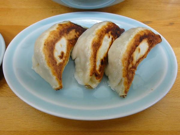 餃子 90円 × 3個