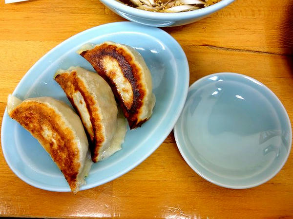 餃子 90円 × 3個
