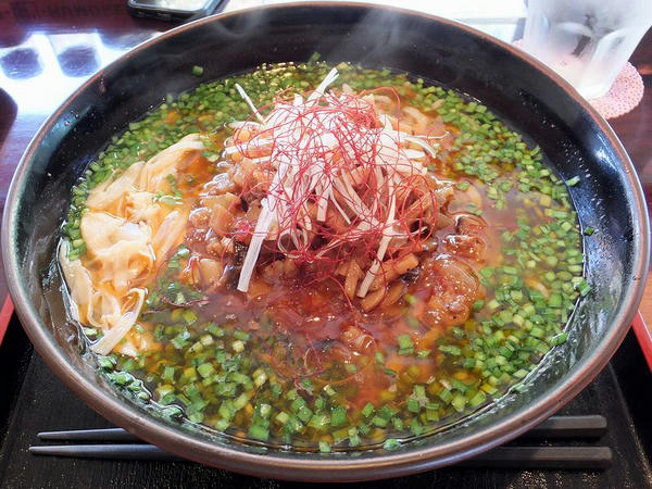 辛口やみつきラーメン（太麺） 780円【税込】