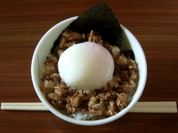 チャー玉小丼 157円