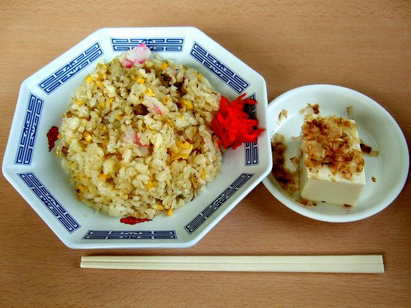半チャーハン 250円