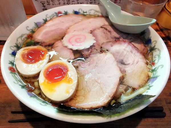 チャーシューワンタンメン 1100円 ＋ 半熟味付玉子 100円
