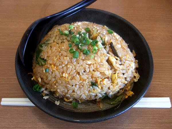 半キムチチャーハンセット 283円