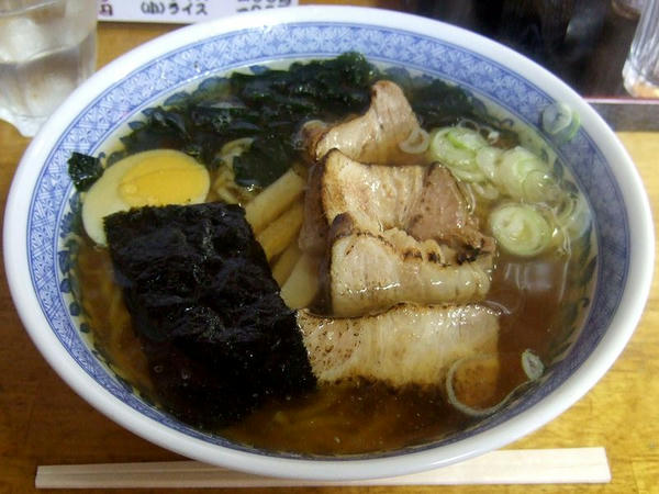 特製中華 700円