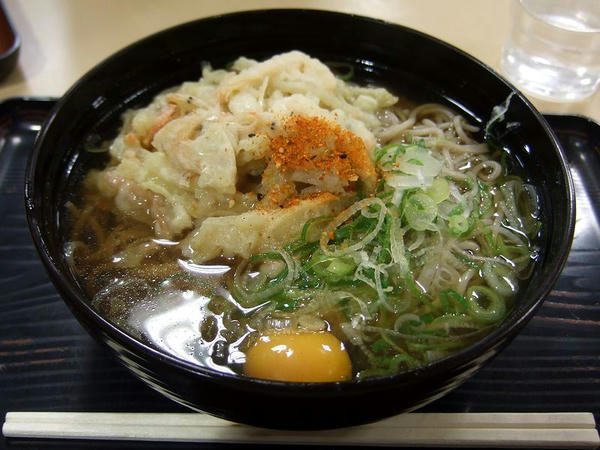 白海老かき揚げそば（玉子入り） 630円