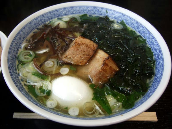 塩そば 700円