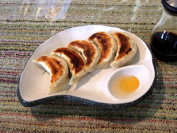 自家製餃子 400円