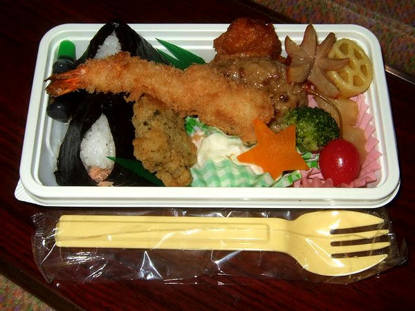 Maxランチボックス 800円