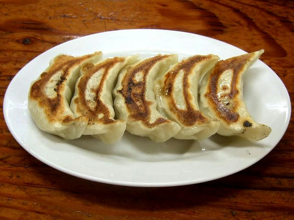手作り餃子 400円