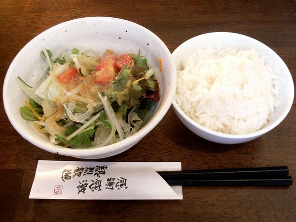 餃子3個セットのサラダと小ライス