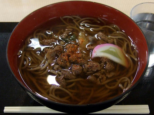 桜肉そば 650円