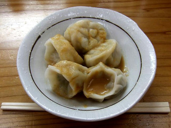 茹で餃子 330円