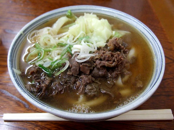 肉うどん（中） 400円